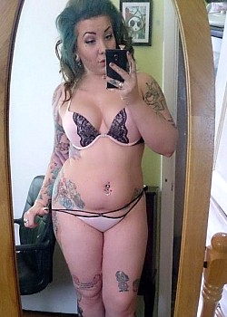 Dahlia Dee
